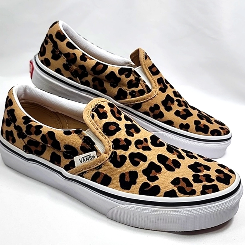 VANS VELVET LEOPARD PRINT SIZE 3 KIDS